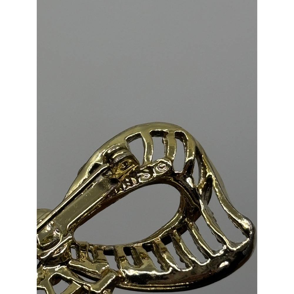 Vintage Gold Tone Bow Brooch Textured Openwork Cage Design Pin Accessory - Picture 7 of 9